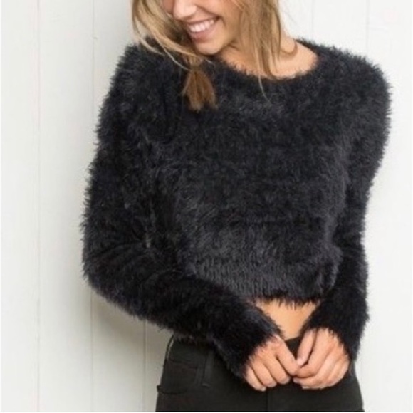 Brandy Melville Black Furry Fuzzy Crop Sweater - Picture 4 of 12